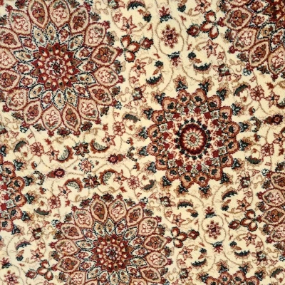 Szőnyegdarab 140x190 cm LUCHO - krémszínű